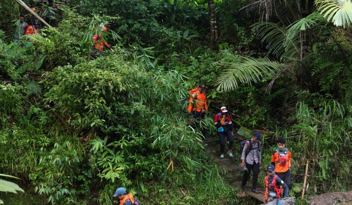 pesawat-atr-hilang-kontak