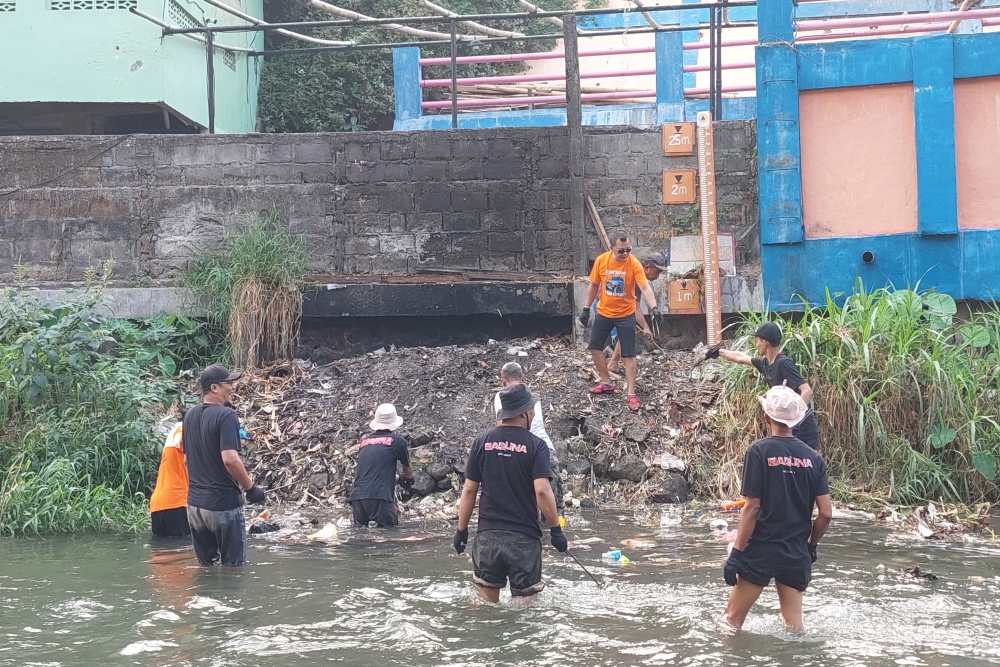 Ganjar Ajak Kader PDIP Bersihkan Kali Code, Ini Pesannya
