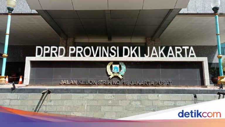 gedung-dprd-dki-jakarta-4_169.jpeg