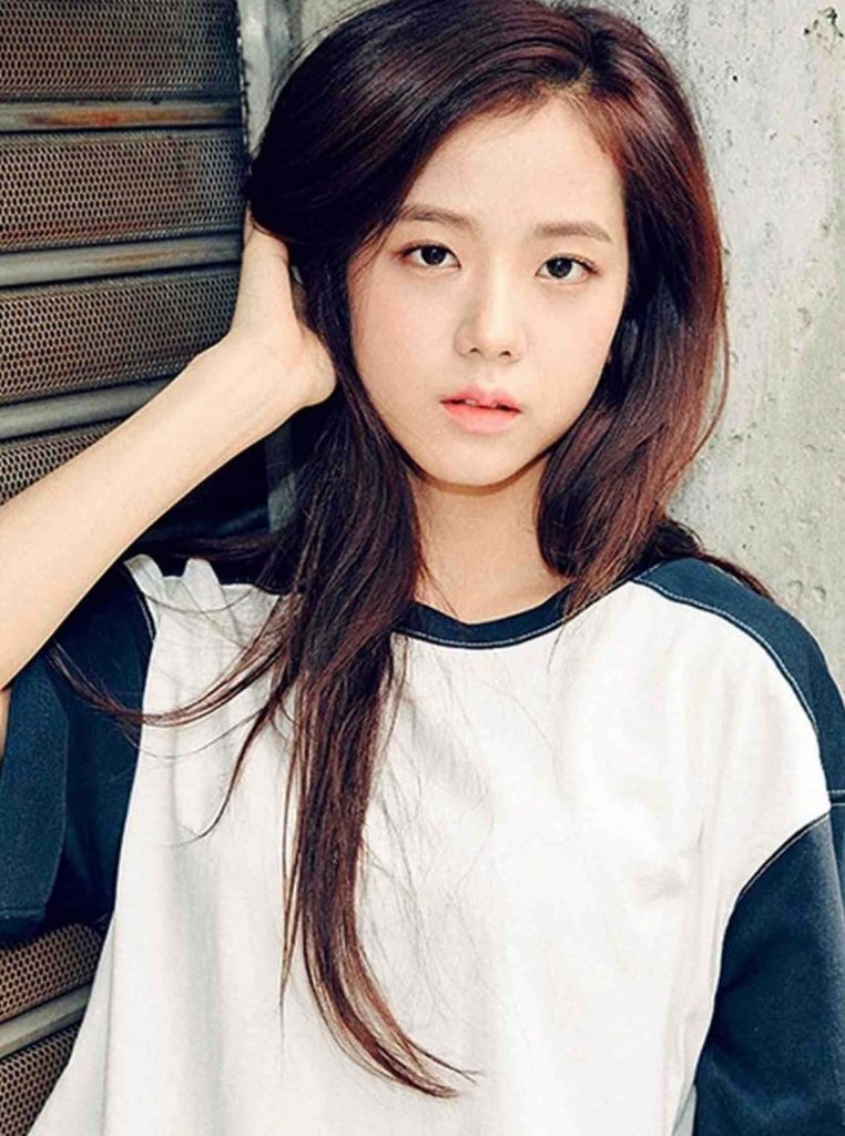 jisoo-pictures-kk6iti8ftjya9bci.jpg