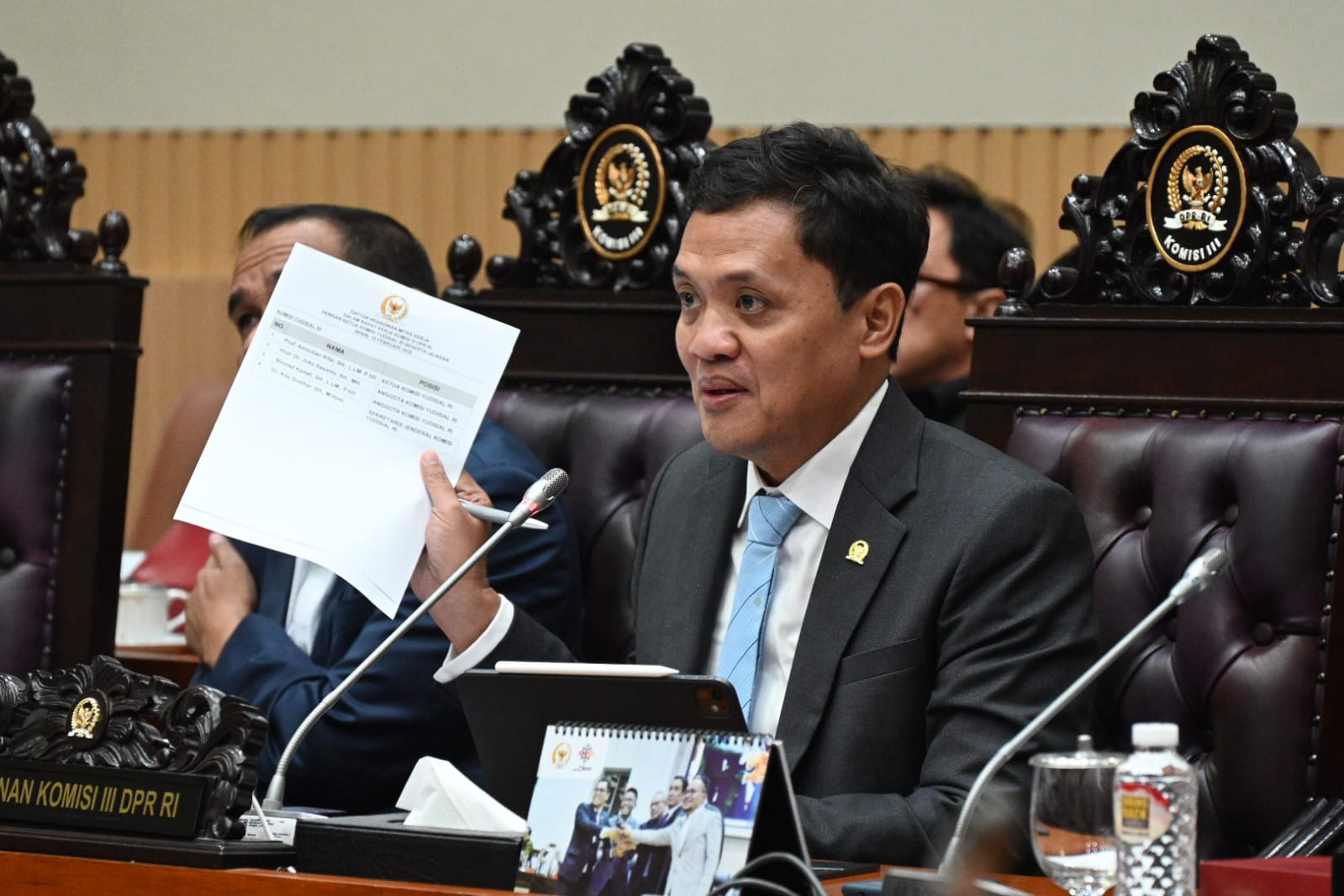 Komisi III Rapat dengan Kapolri Bahas Evaluasi dan Rencana Kerja