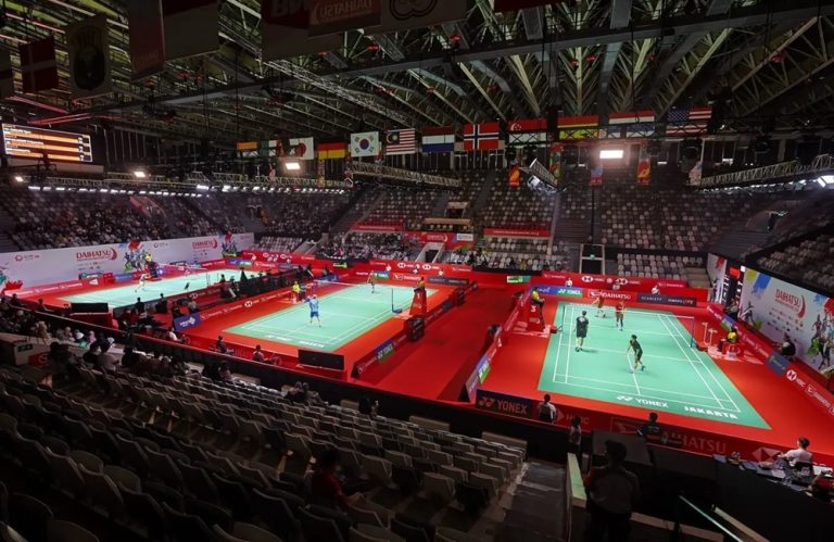 Time clock bulu tangkis, foto pertadingan bulu tangkis