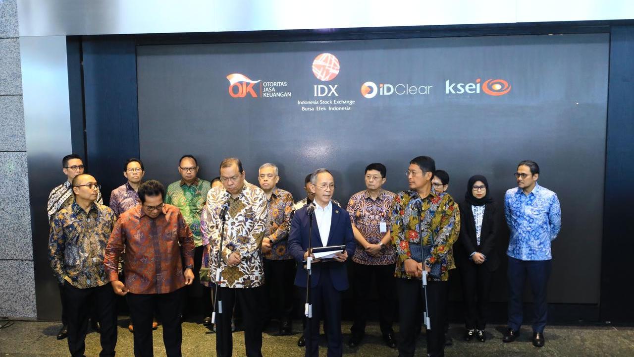 IHSG Anjlok 15% Sepekan, Dirut BEI dan Petinggi OJK Resmi Mengundurkan Diri