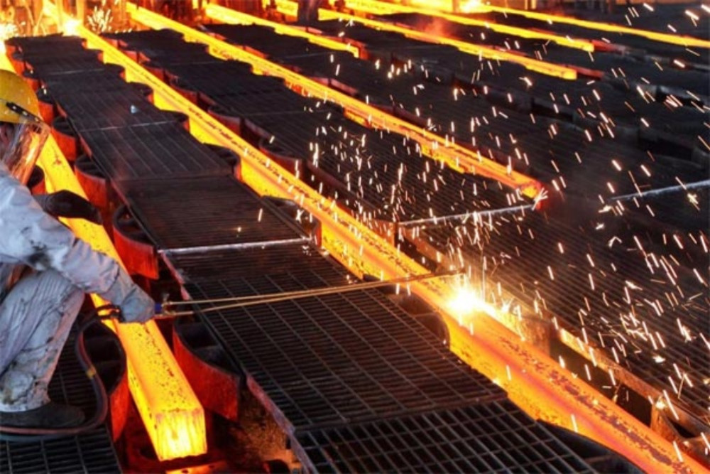 Industri Logam Tumbuh 15,71%, Produksi Baja Masih Terkendala