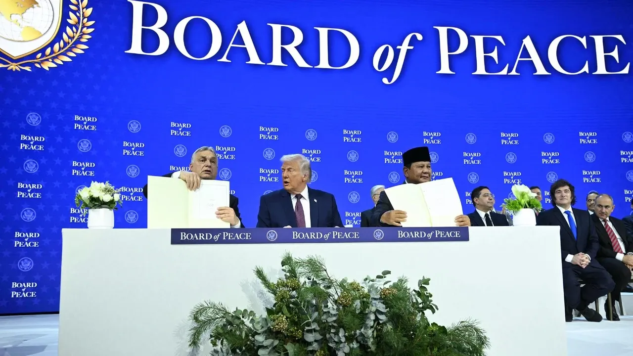 Komisi I DPR F-Golkar dan Pakar HI Bahas Keterlibatan Indonesia dalam Dewan Perdamaian Gaza Trump