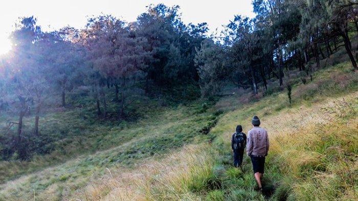 Asal Usul Nama Desa Gumeng dan Wisata Alam Lereng Gunung Lawu