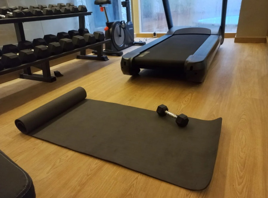 – Gym dan Renang di Swis-Belinn Indramayu