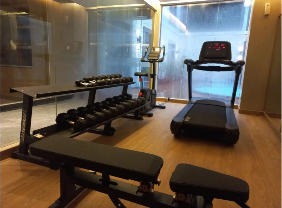 – Gym dan Renang di Swis-Belinn Indramayu