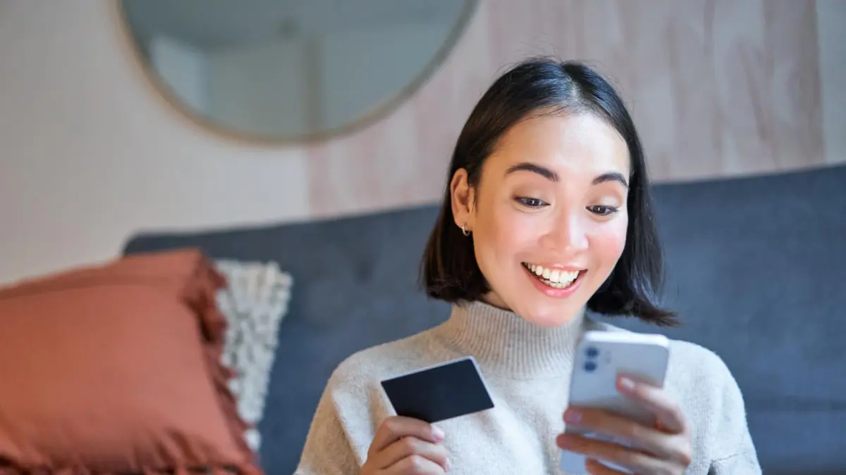 Mengapa Kita Sering Belanja Online?