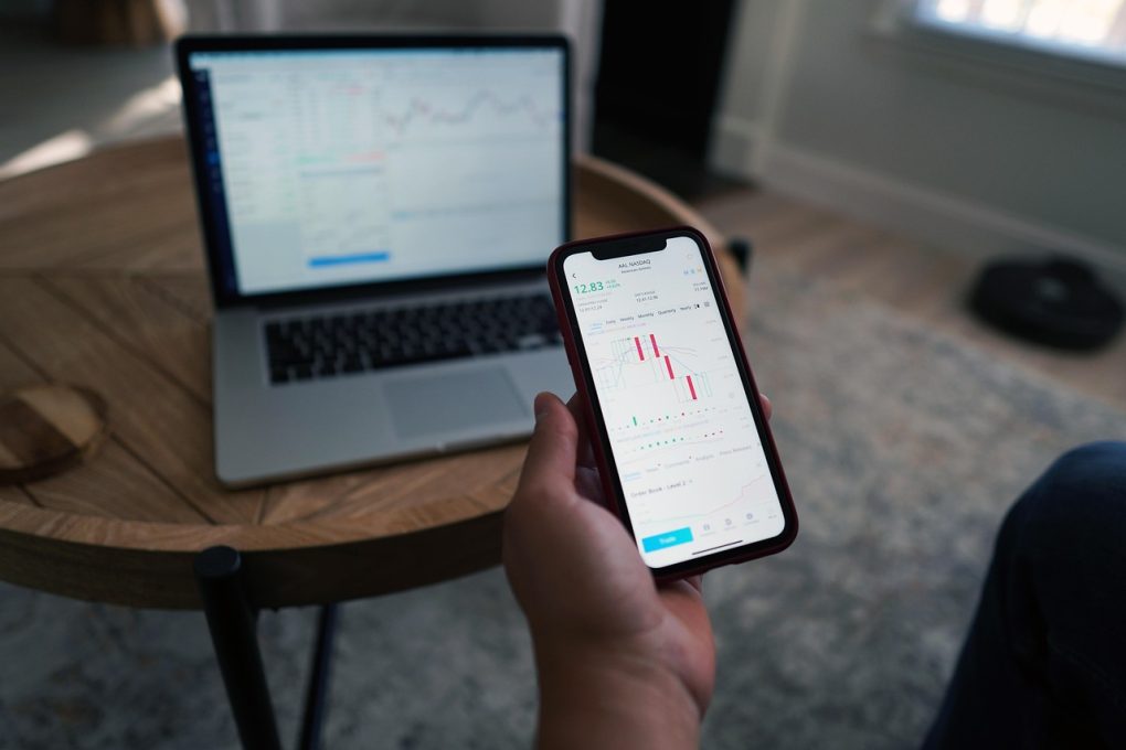 Grafik pergerakan saham Indonesia dan aktivitas trading investor terkait rebalancing indeks MSCI Mei 2026.