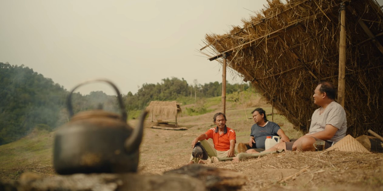 Review Film Harmoni, tentang Pengetahuan Langit yang Masih Hidup di Tengah Modernitas