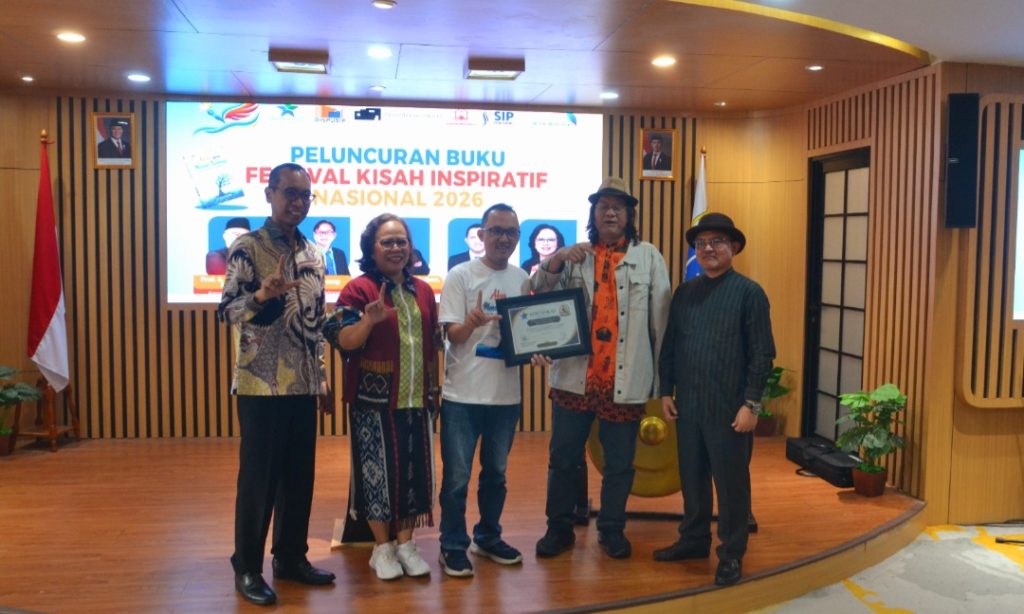 – Festival Kisah Inspiratif Nasional 2026 Hadirkan Ratusan Penulis dari Seluruh Indonesia https://adikarto.com/festival-kisah-inspiratif-nasional-2026-hadirkan-ratusan-penulis-dari-seluruh-indonesia/ REGIONAL, — Di tengah riuh semangat para penulis dari berbagai penjuru nusantara, satu pesan mengemuka dengan begitu kuat di Aula PDS H.B. Jassin, Minggu (21/6/2026): seorang penulis lahir dari kebiasaan membaca. Dewinta Ayuning Zulfa Regional