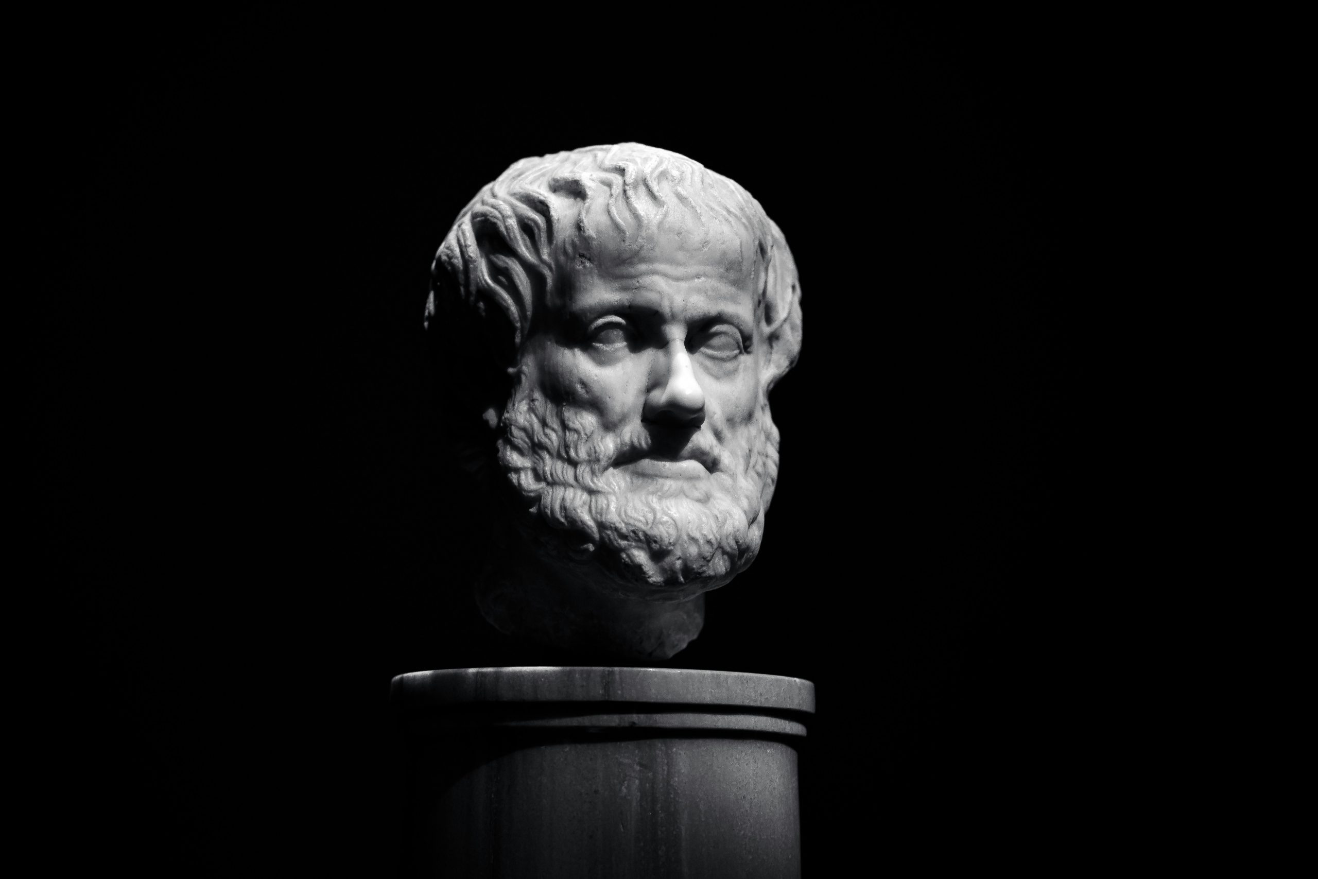 Philosopher King dan Krisis Demokrasi, Membaca Kembali Plato di Tengah Politik Popularitas