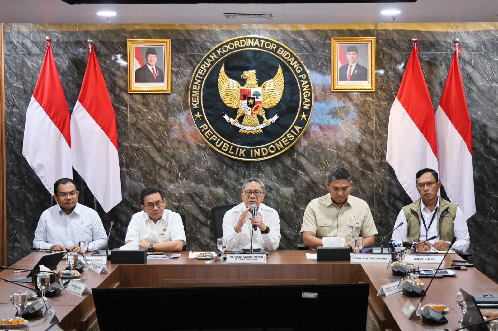 Antisipasi Kemarau Panjang, Menko Pangan Minta Bulog dan Pemda Sulsel Percepat Operasi Pasar Beras